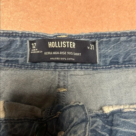 Hollister 100% Cotton Ultra High Rise 90s Denim Shorts Slightly Distressed - Picture 3 of 4